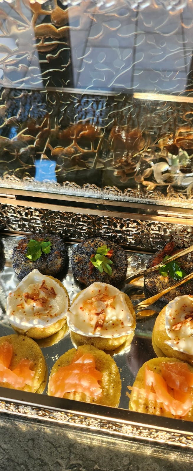 Mini harchas marocaines fondantes à la semoule et au beurre