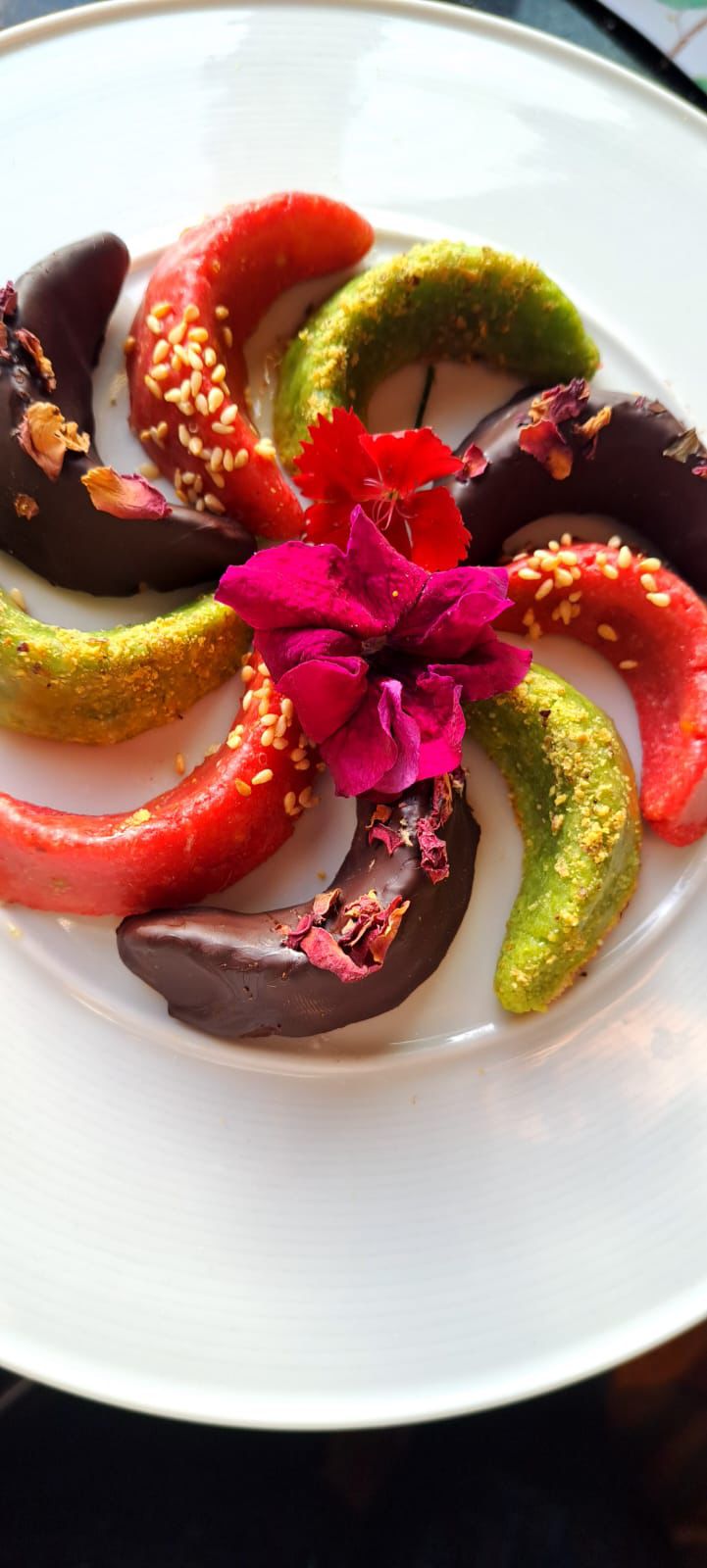 Cornes de gazelle marocaines aux amandes et à la fleur d’oranger